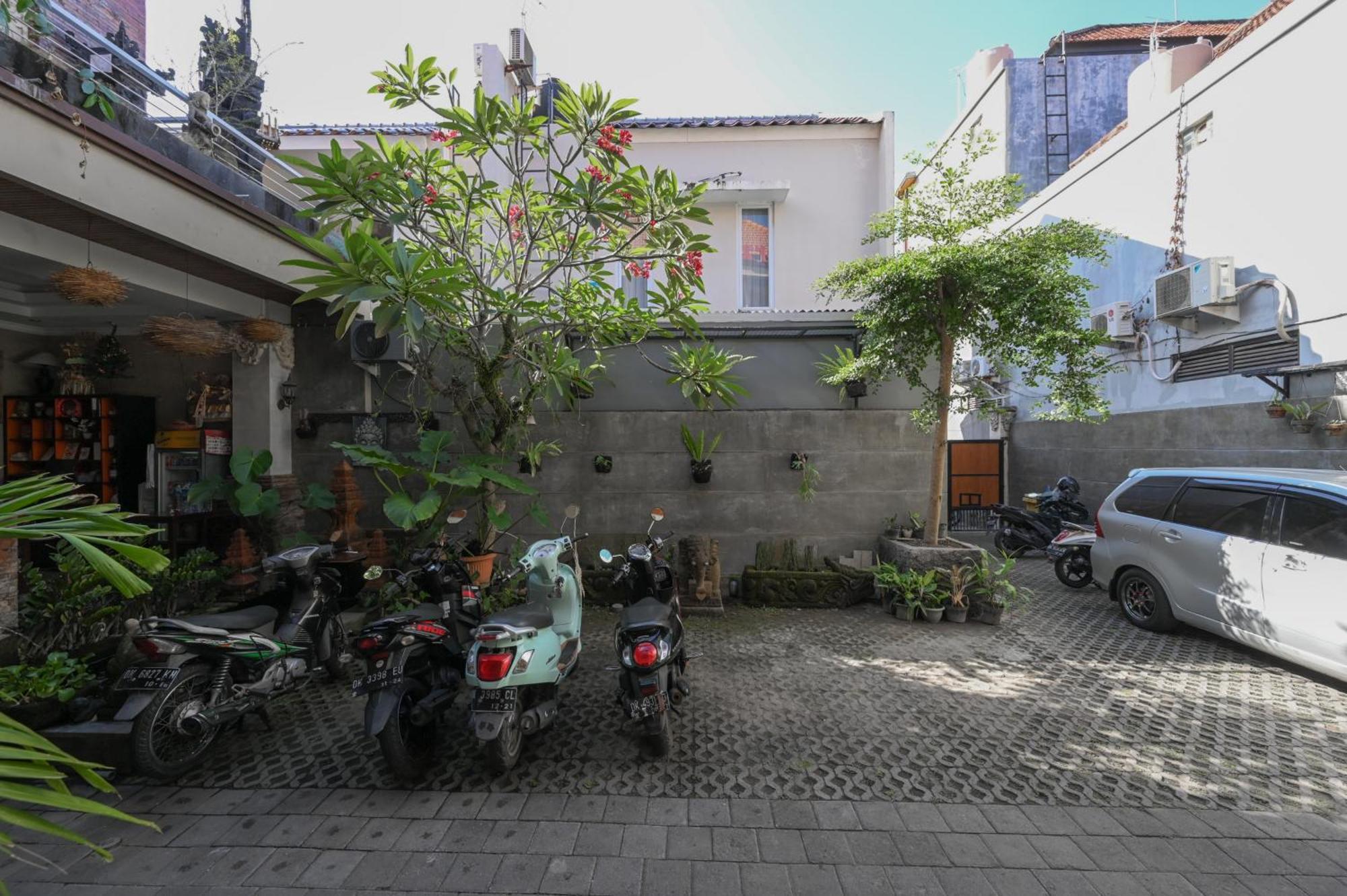 Reddoorz Near Mertasari Beach 2 Pesanggaran Luaran gambar