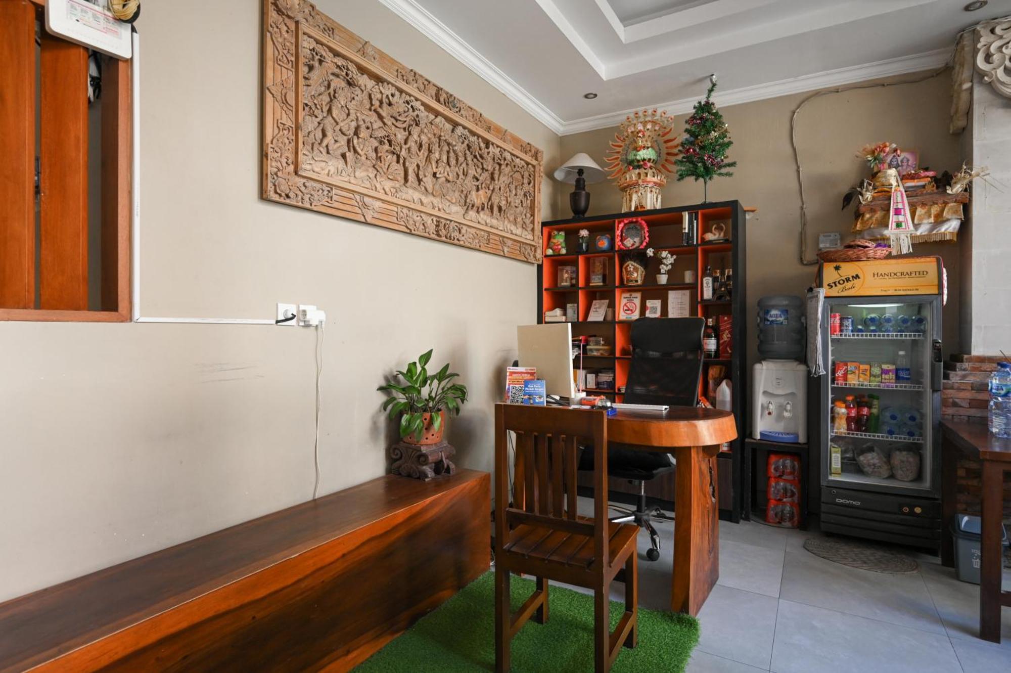 Reddoorz Near Mertasari Beach 2 Pesanggaran Luaran gambar