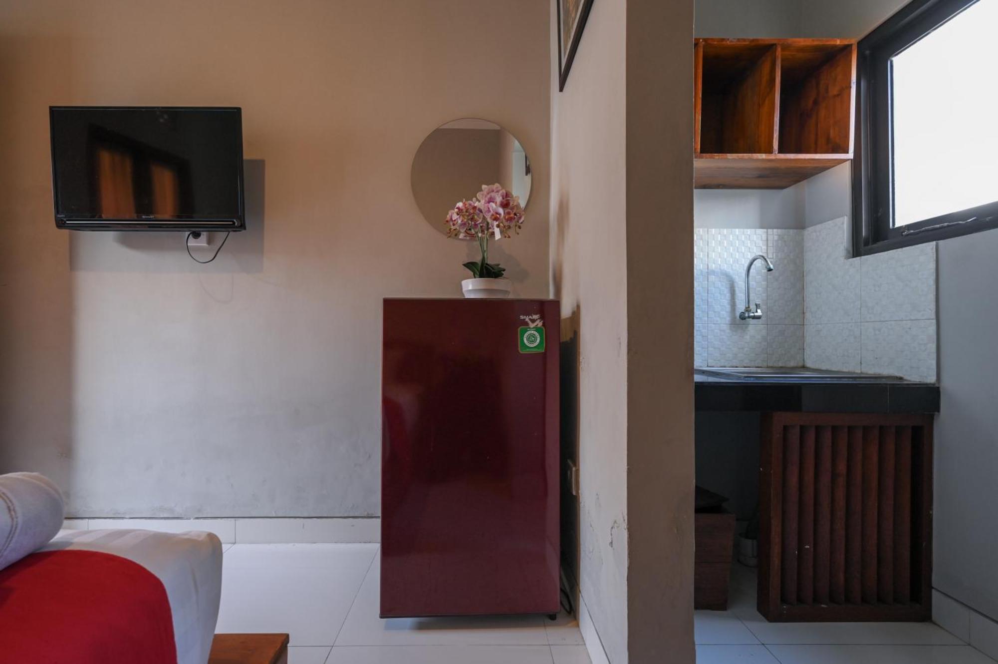 Reddoorz Near Mertasari Beach 2 Pesanggaran Luaran gambar