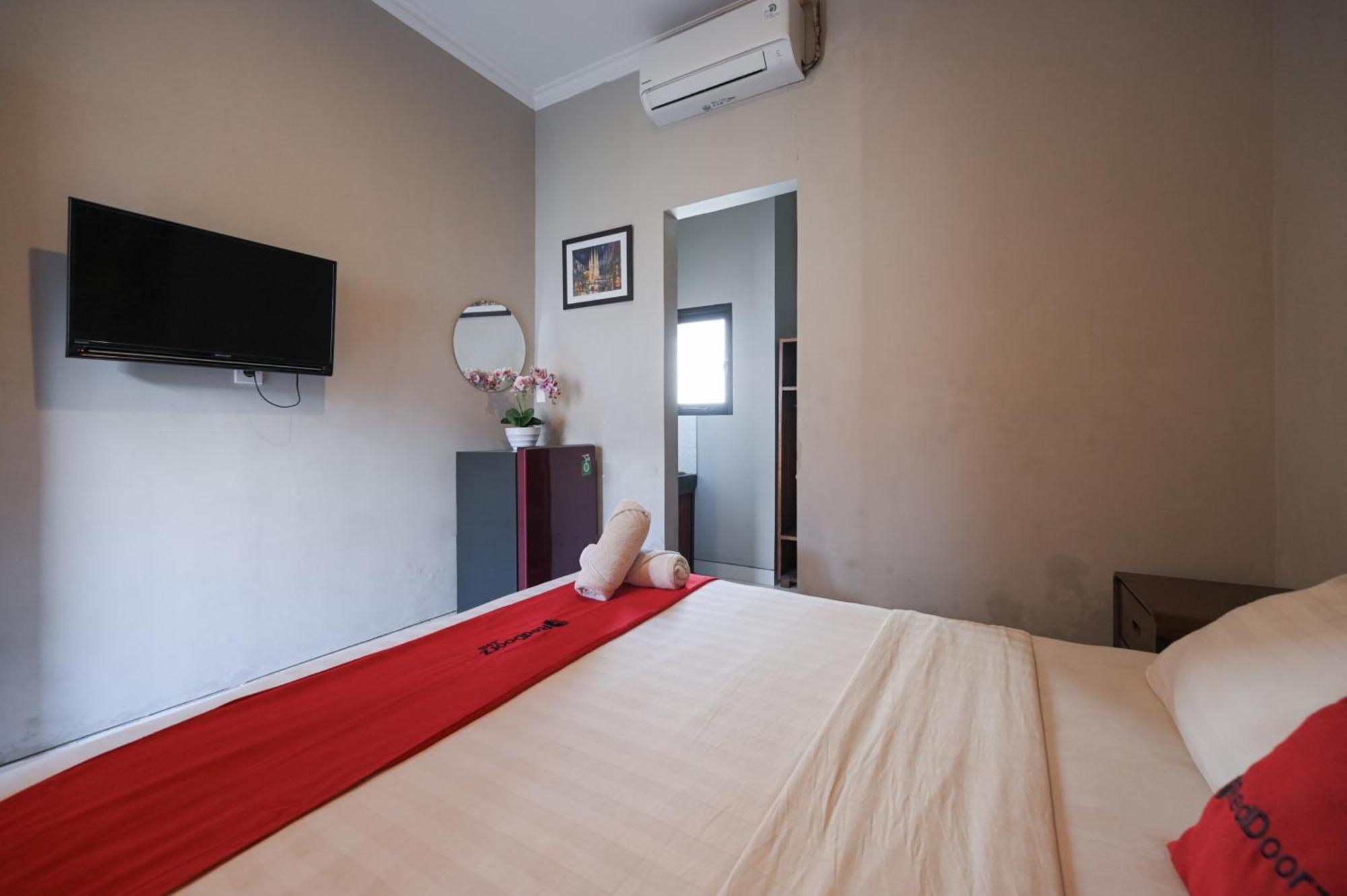 Reddoorz Near Mertasari Beach 2 Pesanggaran Luaran gambar
