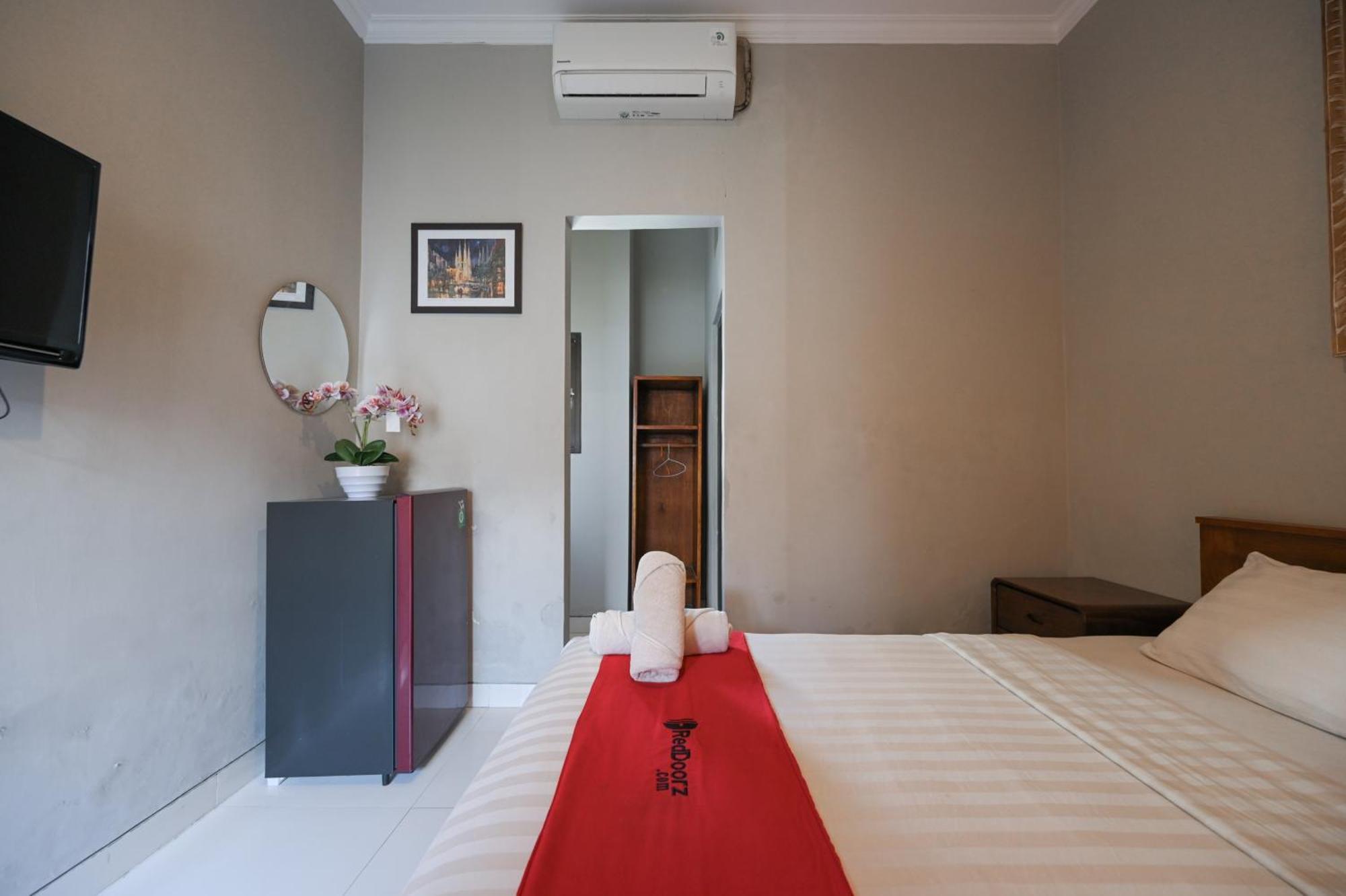 Reddoorz Near Mertasari Beach 2 Pesanggaran Luaran gambar